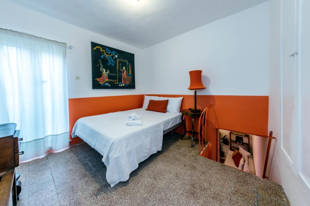 Charming Apartment With Balcony In The Historic Center Napoli Dış mekan fotoğraf
