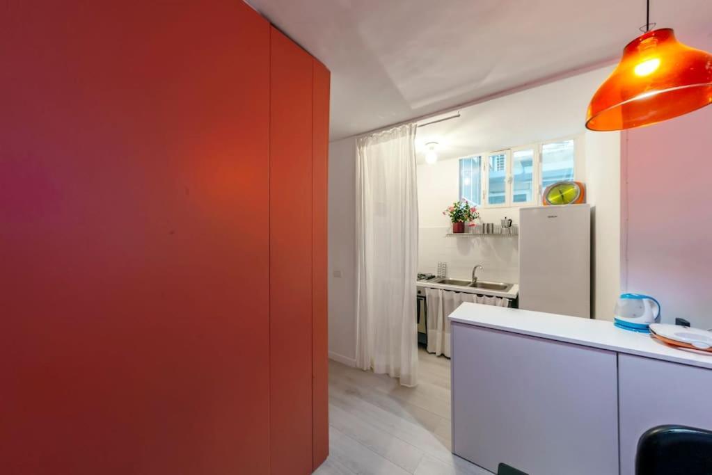 Charming Apartment With Balcony In The Historic Center Napoli Dış mekan fotoğraf